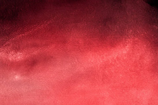 sulu boya boyama doku ile kırmızı arka plan