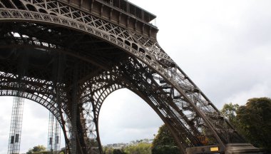 Eyfel Kulesi. Paris Fransa.