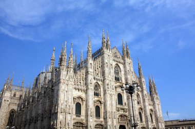 Milano Katedrali'ne. Katedral Meydanı. İtalya