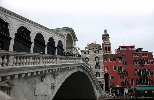 Ponte Rialto Veneza Itália Arquitetura Paisagem Urbana Grande Canal Fevereiro — Fotografia de Stock