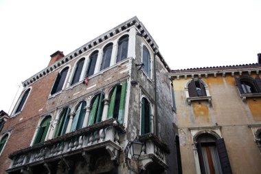 Venedik / İtalya - 02 Şubat 2018. Kanalı'nın görünümü. Şubat 2018. Venedik Mimarlık.