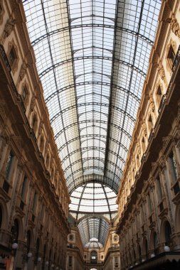 Katedral Meydanı. Galleria Vittorio Emanuele Ii. Milano İtalya.