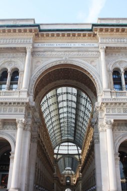 Katedral Meydanı. Galleria Vittorio Emanuele Ii. Milano İtalya.