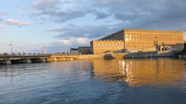 Royal palace Stockholm, İsveç ' in başkenti yaz aylarında panoramik manzaralı. 