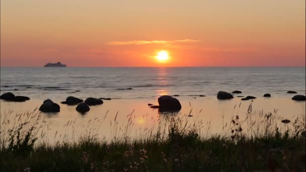 Time Lapse Sea Sunset Visby Gotland Sweden Ferry Boat Goes — Stock Video