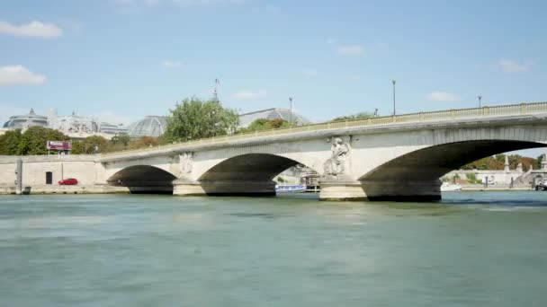 Париж Франция Июль 2018 Время Истекло Сена Парижский Мост Мост — стоковое видео
