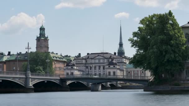 Upływ Czasu Stolicy Szwecji Stockholm Stare Budynki Małej Wyspie Kilka — Wideo stockowe