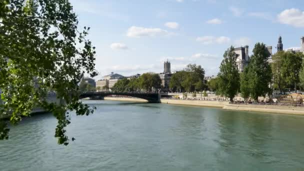 Париж Франция Лето Острова Сент Луи Открывается Вид Ратушу Столицы — стоковое видео