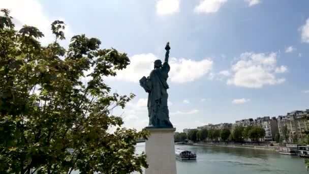 Estatua Libertad París Estatua Más Pequeña Que Nueva York Encuentra — Vídeos de Stock