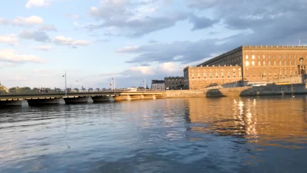 Tijdens Zomer Stockholm Zweden Brug Leidt Naar Het Paleis Het — Stockvideo