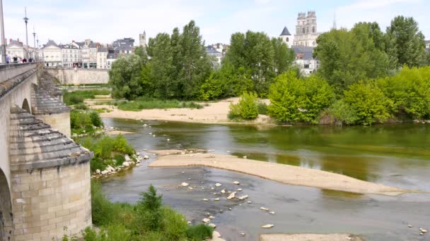 Nézd Meg Híres George Híd Orlans Franciaország Loire Folyó Háttérben — Stock videók