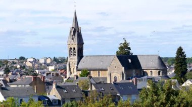 Cityscape Le Mans, Batı Fransa'da bir şehir. Le Mans Pays de La Loire bölgede yer alır. Batı'nın önemli bir şehirdir. Yaz aylarında, Eylül ayında çekildi.