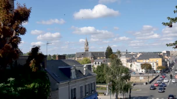 Cityscape Mans Fransa Sarthe Nehri Üzerinde Bir Şehirdir Yaz Aylarında — Stok video