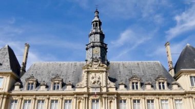 Htel de ville town hall Reims, Fransız şehir şehir merkezi içinde yer alır. Reims kuzeydoğu Fransa Grand Est bölgesinde bulunan bir şehir olduğunu. 