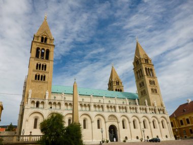 Pecs, Güney Macaristan - 22 Eylül 2016. Şehir Sonbahar fotoğrafları.