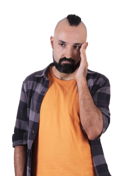 Junge hispanische Mann depressiv oder leiden Form von Kopfschmerzen — Stockfoto