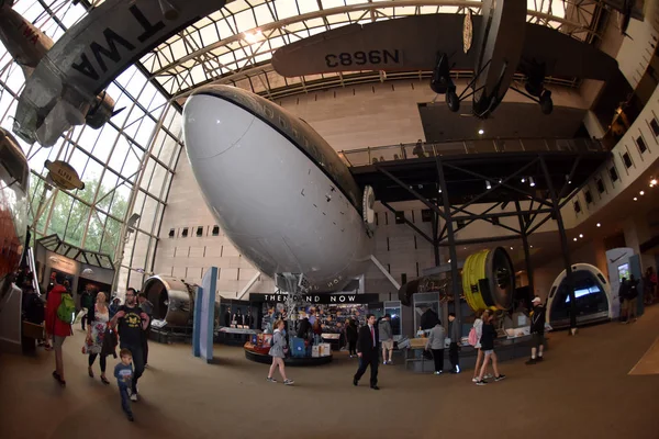 Washington Dc, Amerika Birleşik Devletleri - Ulusal Hava Ulusal Mall üzerinde 17 Mayıs 2018 - yer ve Uzay Müzesi açık 364 gün bir yıl ile yaklaşık 8 milyon ücretsiz giriş Event: ziyaretçi 
