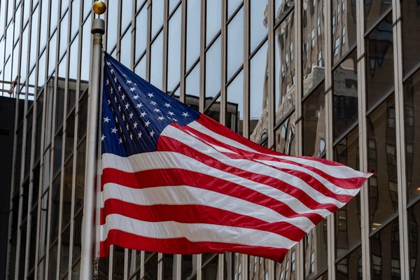 Detalhe Acenar Bandeira Dos Eua Nova Iorque 5Th Rua Avenida — Fotografia de Stock