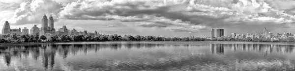 Central Park Lake New York Görünümü Panorama Içinde Olabilir — Stok fotoğraf