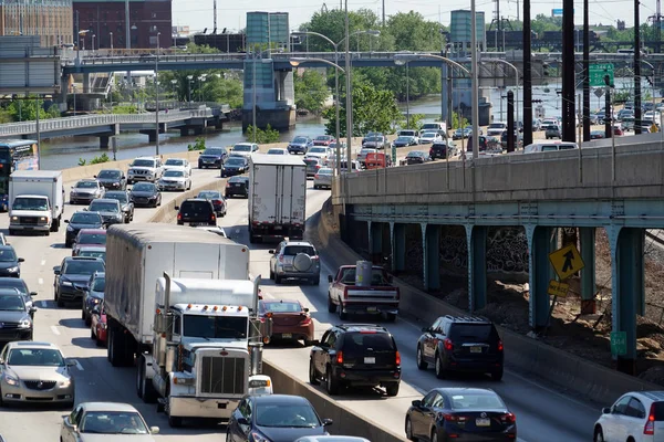 Philadelphia Usa Mai 2018 Verkehr Der Stadt Viele Autos Stecken — Stockfoto