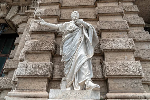 Cicero Cicerone Standbeeld Rome — Stockfoto