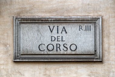 via del corso Roma Caddesi işareti yakın çekim