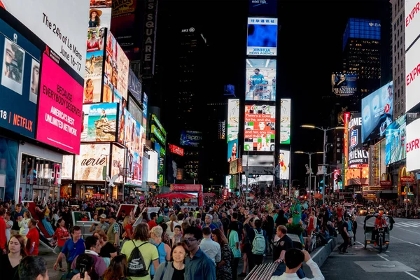 Nueva York Mayo 2018 Times Square Una Importante Intersección Comercial — Foto de Stock