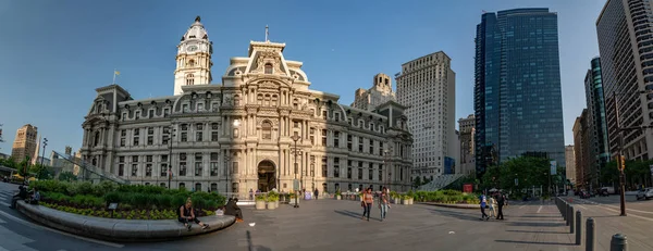 2018年5月23日 市政厅在费城不寻常的视图全景图角度详细信息 — 图库照片