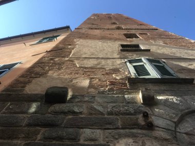 dar sokaklar Liguria İtalya Noli ortaçağ köyü