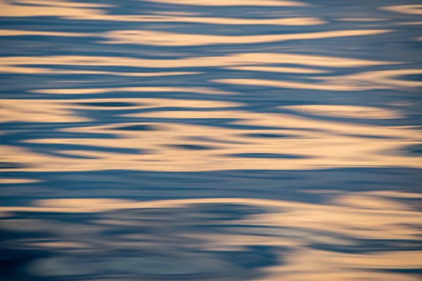 金色落日海洋蓝色天然软背景质感 — 图库照片