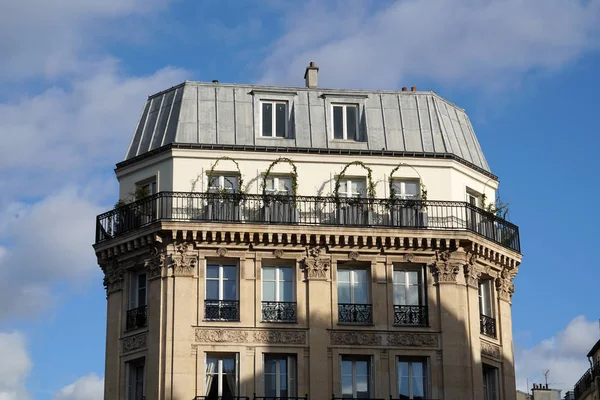 Camino Sul Tetto Parigi Paesaggio Vista Città — Foto Stock