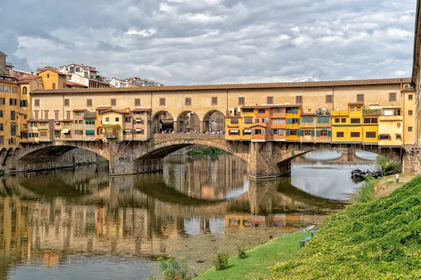 Ponte Vecchio Мост Флоренция Отражение Вид Пейзаж Панорама — стоковое фото