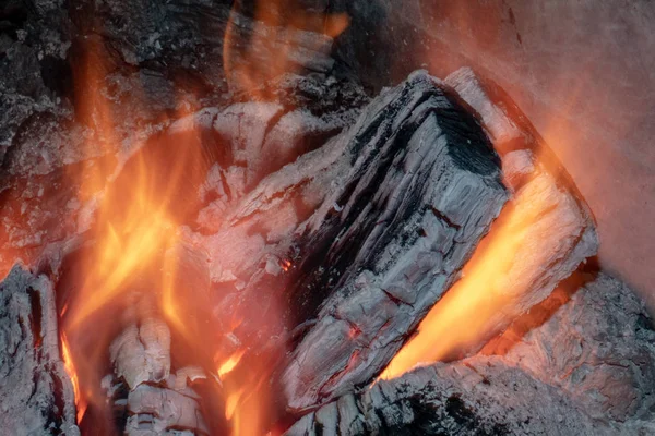 Api Latar Belakang Hitam Perapian — Stok Foto