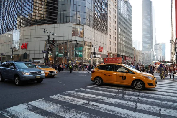 Nova Iorque Eua Maio 2018 Times Square Importante Cruzamento Comercial — Fotografia de Stock