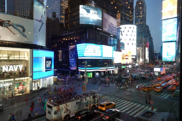 Nueva York Mayo 2018 Times Square Una Importante Intersección Comercial — Foto de Stock