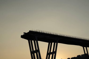 Morandi Cenova İtalya köprü çöktü