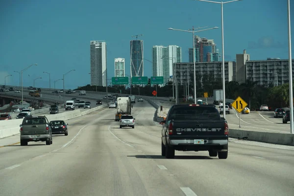 Miami Noviembre 2018 Miami Florida Congestiona Las Carreteras Con Muchos — Foto de Stock