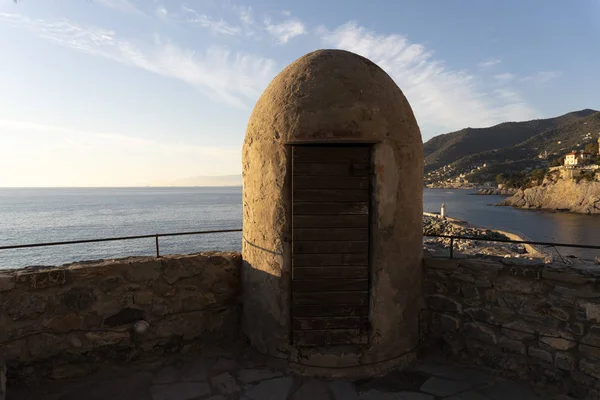 Castillo Camogli Vista Fortaleza Desde Parte Superior Con Torres Guardias —  Fotos de Stock