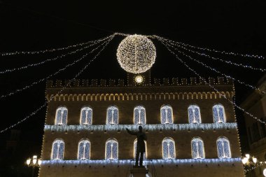 Chiavari tarihi Ortaçağ Köyü sokak için Noel ışıkları