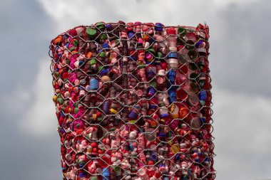 birçok meşrubat plastik tıpa Kulesi