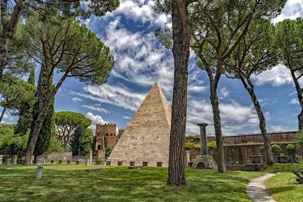 Pyramid Cestius Rome Sunny Day — Stock Photo, Image