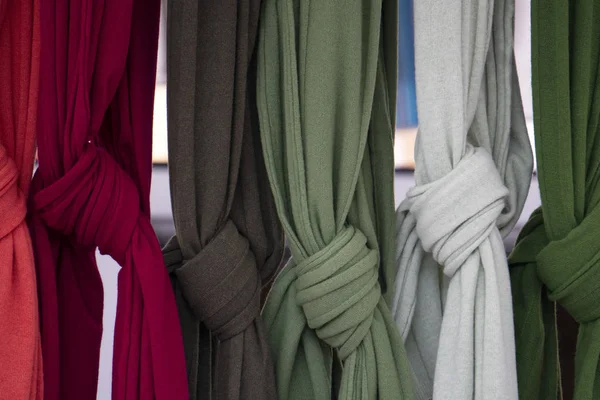 Wool Silk Scarf Pashmina Market — Stock Photo, Image