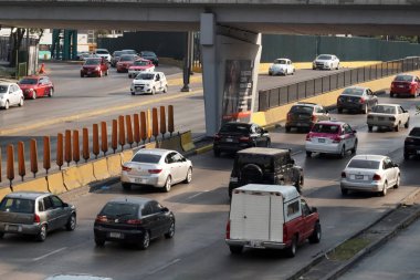 Mexico City, Meksika - 3 Şubat 2019 - Meksika metropolis nüfuslu mexico city sokak vardır her gün 25'ten fazla milyonlar ile bir trafik sıkışması