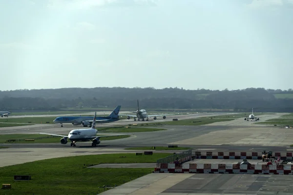 LONDRES, ROYAUME-UNI - 24 MARS 2019 - Opérations aéroportuaires de Gatwick — Photo