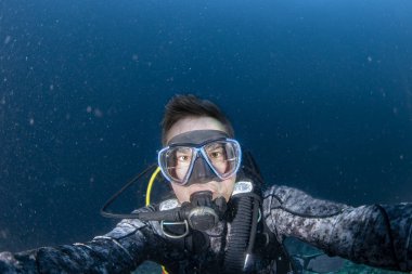 Scuba diver sualtı selfie portre Okyanusu