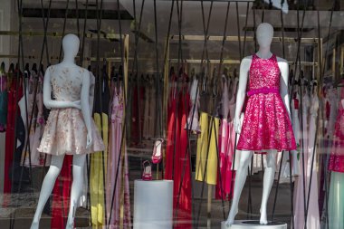 Butik Avrupa elbise pencere stil yaz