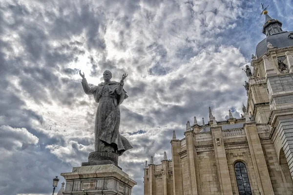 John Paul ikinci Papa heykeli Madrid — Stok fotoğraf