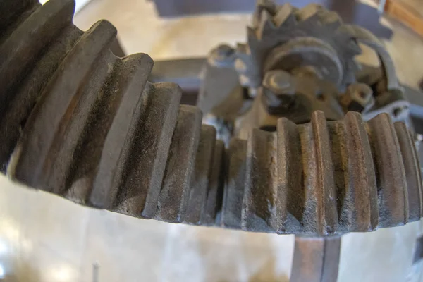 Old giant iron and wood gear — Stock Photo, Image