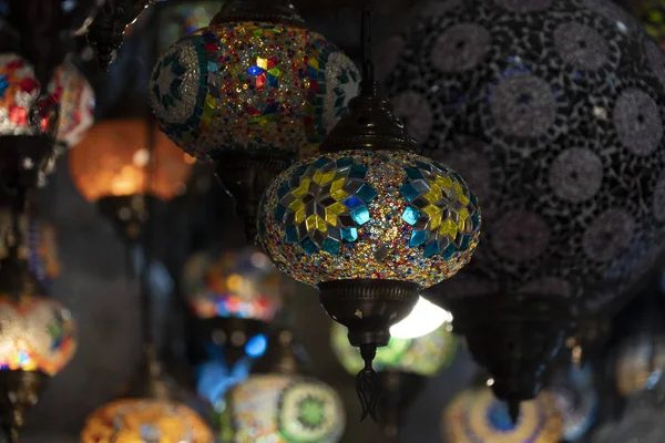 Lanterne lampe colorée en verre arabe — Photo