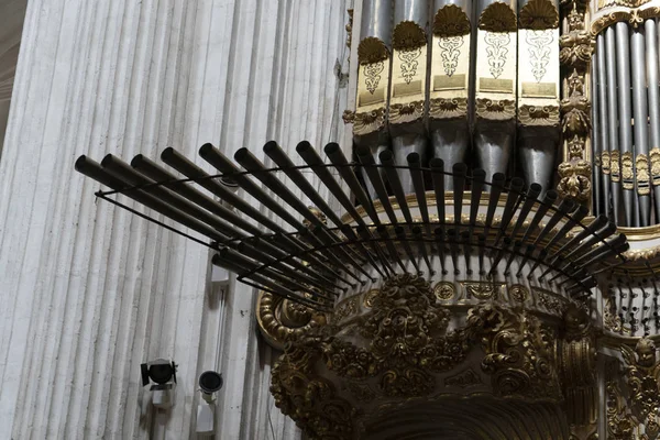 Eski kilise organ boru detay — Stok fotoğraf